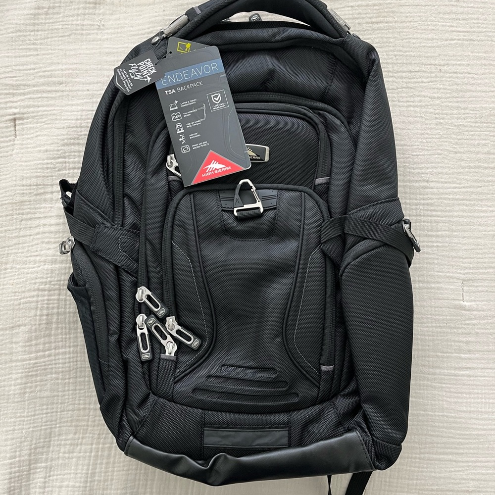 High Sierra TSA-approved 17 inch black backpack